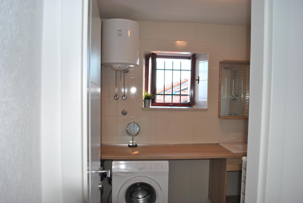 מאקרסקה Apartment On The Square מראה חיצוני תמונה