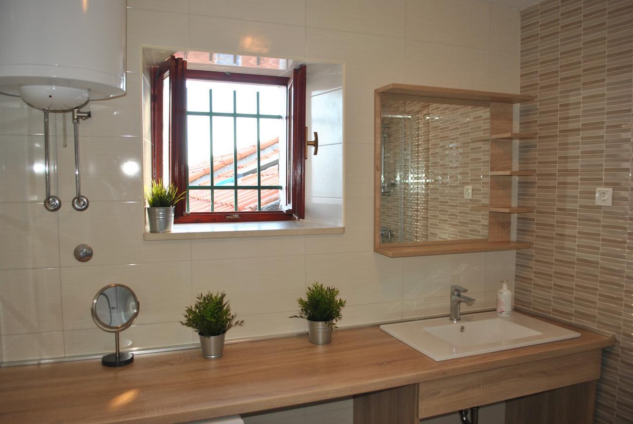 מאקרסקה Apartment On The Square מראה חיצוני תמונה