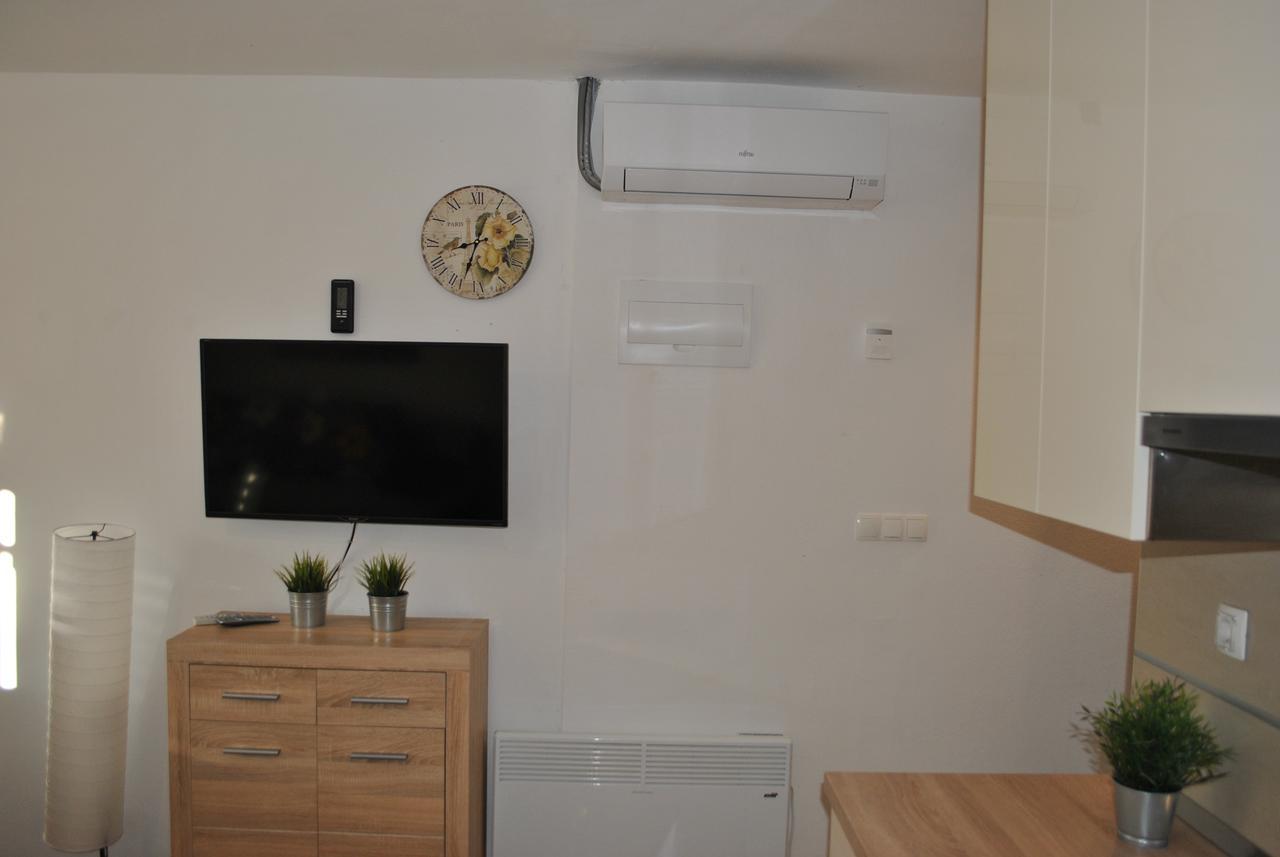 מאקרסקה Apartment On The Square מראה חיצוני תמונה