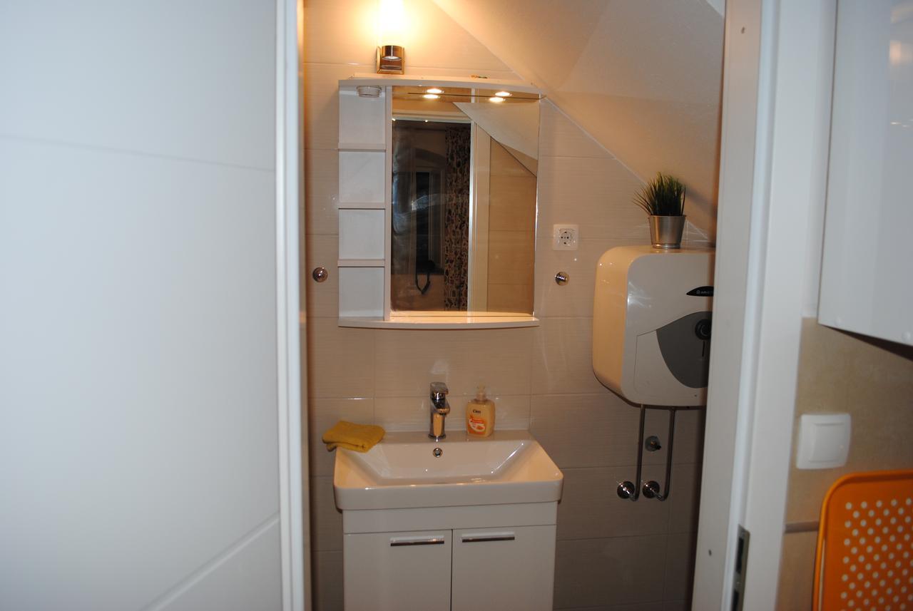 מאקרסקה Apartment On The Square מראה חיצוני תמונה